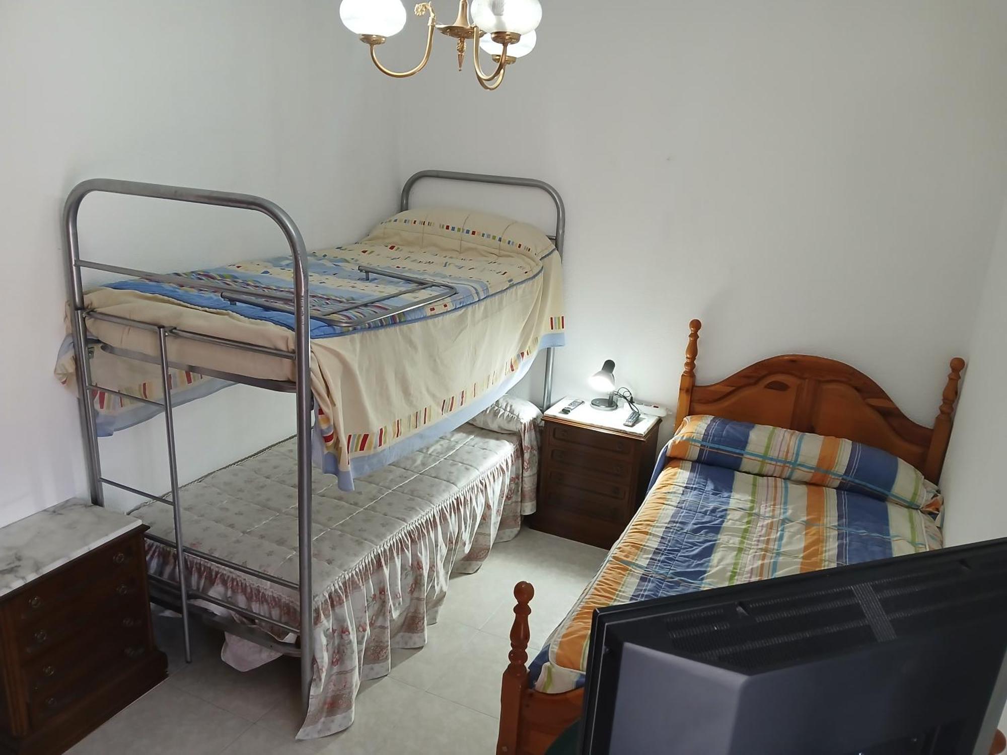 Habitacion Privada Triple توليدو المظهر الخارجي الصورة